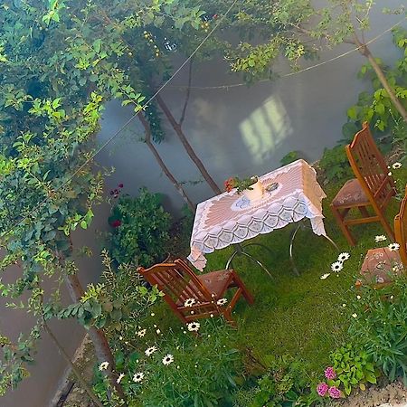 Guri Guest House Pogradec Eksteriør billede